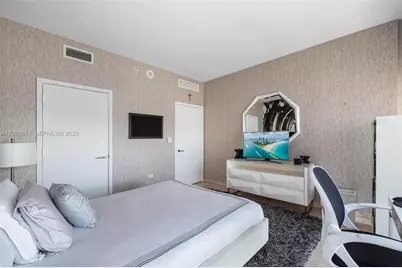 88 SW 7th St #1812, Miami, FL 33130 - Photo 24