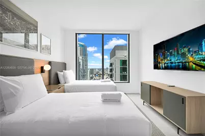 159 NE 6th St #4015, Miami, FL 33132 - Photo 8