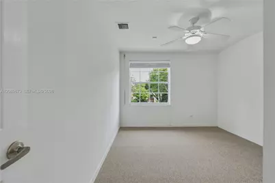 12922 NW 20th St, Pembroke Pines, FL 33028 - Photo 32