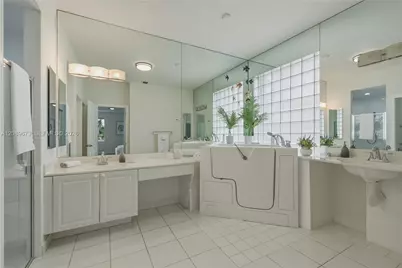 12922 NW 20th St, Pembroke Pines, FL 33028 - Photo 22