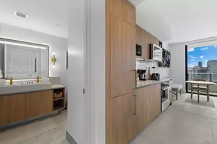 159 NE 6th St, Miami, FL 33132 - Photo 28