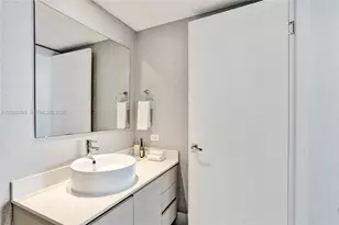 2600 E Hallandale Beach Blvd, Hallandale Beach, FL 33009 - Photo 14