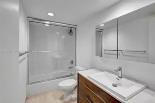 90 Edgewater Dr, Coral Gables, FL 33133 - Photo 20