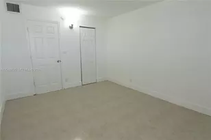 4550 NW 9th St, Miami, FL 33126 - Photo 14
