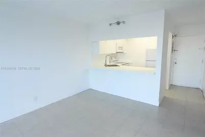 4550 NW 9th St #808E, Miami, FL 33126 - Photo 2