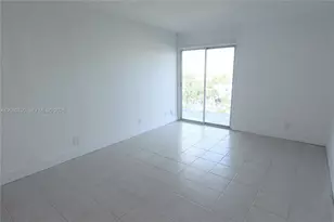 4550 NW 9th St, Miami, FL 33126 - Photo 8