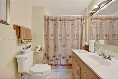 2321 Poinsetta Ct, Pembroke Pines, FL 33026 - Photo 22