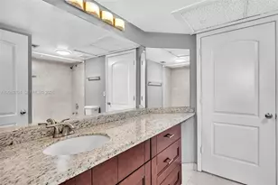 2820 N Oakland Forest Dr, Oakland Park, FL 33309 - Photo 28