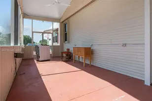 6515 Colonial Dr, Margate, FL 33063 - Photo 16