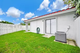 2414 San Remo Cir, Homestead, FL 33035 - Photo 34
