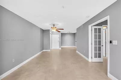2820 N Oakland Forest Dr #102, Oakland Park, FL 33309 - Photo 16