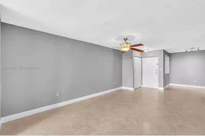 2820 N Oakland Forest Dr #102, Oakland Park, FL 33309 - Photo 14
