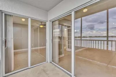 2811 N Oakland Forest Dr #205, Oakland Park, FL 33309 - Photo 8