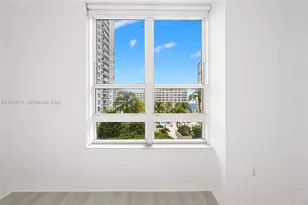 951 Brickell Ave, Miami, FL 33131 - Photo 14