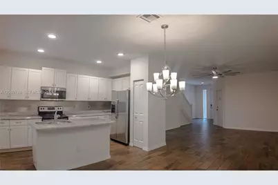 1042 NW 33rd Mnr #1042, Pompano Beach, FL 33064 - Photo 6