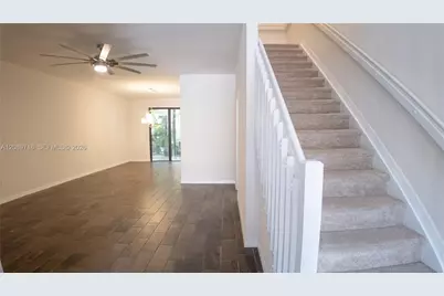 1042 NW 33rd Mnr #1042, Pompano Beach, FL 33064 - Photo 2