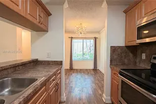 10610 SW 158th Ct, Miami, FL 33196 - Photo 4