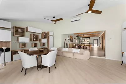925 Stillwater Dr #., Miami Beach, FL 33141 - Photo 8