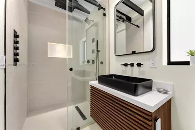 925 Stillwater Dr #., Miami Beach, FL 33141 - Photo 20