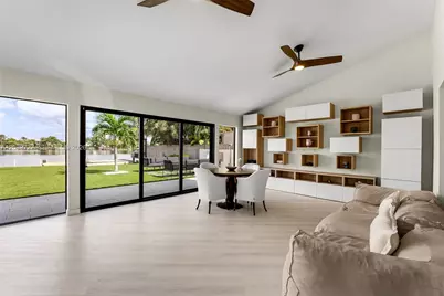 925 Stillwater Dr #., Miami Beach, FL 33141 - Photo 2