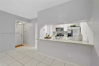 1276 SW 113th Terrace #101, Pembroke Pines, FL 33025 - Photo 12
