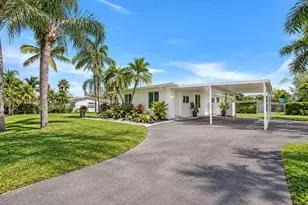 15725 SW 89th Ave, Palmetto Bay, FL 33157 - Photo 1