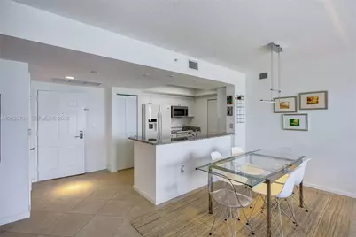 19501 W Country Club Dr #2412, Aventura, FL 33180 - Photo 4