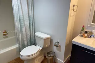500 Bayview Dr, Sunny Isles Beach, FL 33160 - Photo 14