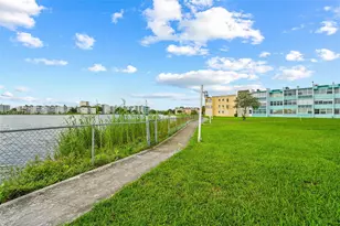 1481 NE Miami Gardens Dr, Miami, FL 33179 - Photo 34