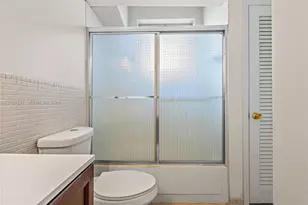 1481 NE Miami Gardens Dr, Miami, FL 33179 - Photo 30