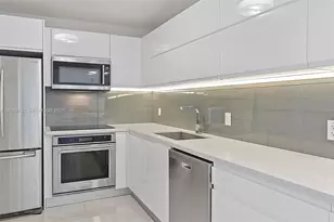 9 Island Ave, Miami Beach, FL 33139 - Photo 8