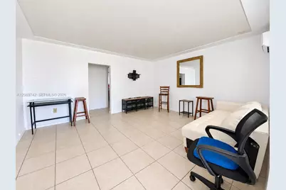 905 NE 5th Ave #2, Homestead, FL 33030 - Photo 2