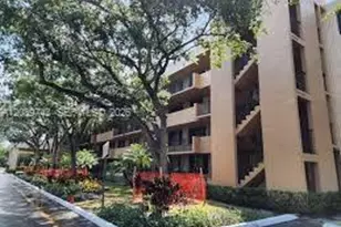 8592 W Sunrise Blvd, Plantation, FL 33322 - Photo 20