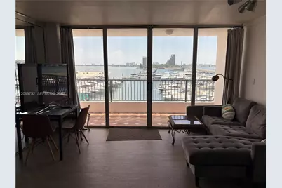 555 NE 15th St #420, Miami, FL 33132 - Photo 4