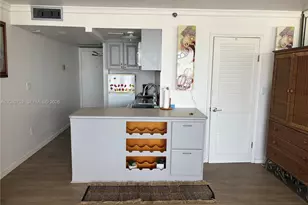 555 NE 15th St, Miami, FL 33132 - Photo 6