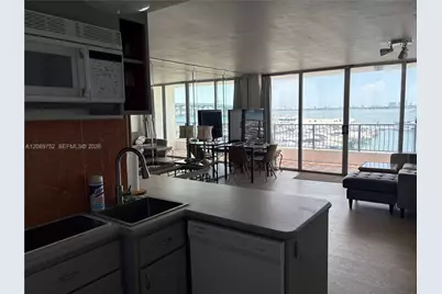 555 NE 15th St #420, Miami, FL 33132 - Photo 12