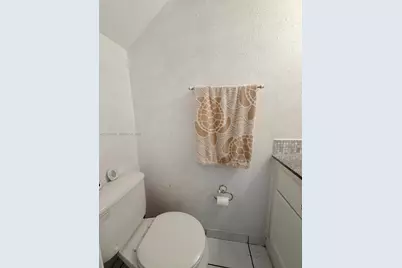 4085 W 8th Ct #82, Hialeah, FL 33012 - Photo 12