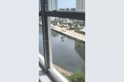 400 Kings Point Dr #921, Sunny Isles Beach, FL 33160 - Photo 2