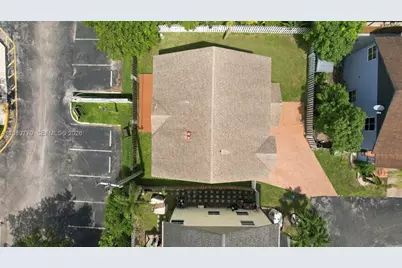 10251 NW 3rd St, Pembroke Pines, FL 33026 - Photo 34