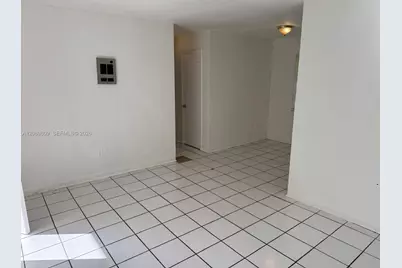 201 NW 77th St #3, Miami, FL 33150 - Photo 6