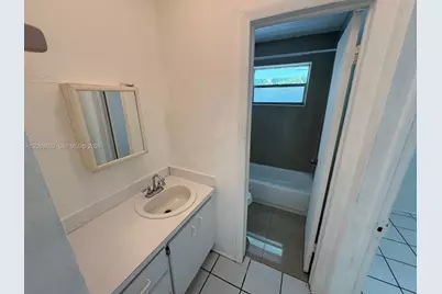 201 NW 77th St #3, Miami, FL 33150 - Photo 8