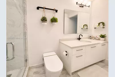 1050 Brickell Ave #410, Miami, FL 33131 - Photo 6