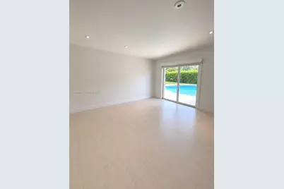 18700 NE 21st Ave, North Miami Beach, FL 33179 - Photo 4