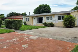 580 W 34th Pl, Hialeah, FL 33012 - Photo 6