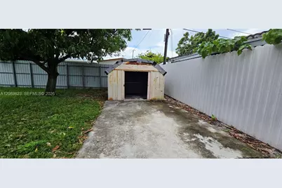 580 W 34th Pl #0, Hialeah, FL 33012 - Photo 28