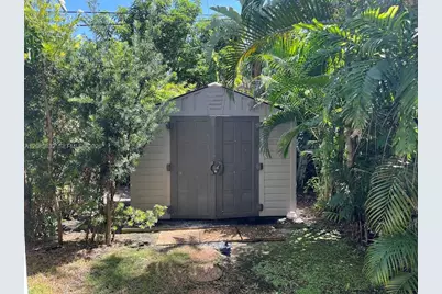 508 Castania Ave, Coral Gables, FL 33146 - Photo 8