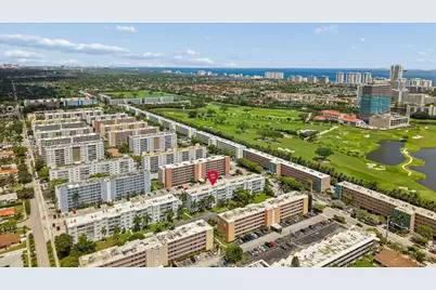 233 NE 14th Ave #2nd floor, Hallandale Beach, FL 33009 - Photo 36