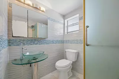 233 NE 14th Ave #2nd floor, Hallandale Beach, FL 33009 - Photo 22