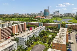 233 NE 14th Ave, Hallandale Beach, FL 33009 - Photo 28