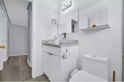 3231 SW 25th St #1, Miami, FL 33133 - Photo 10